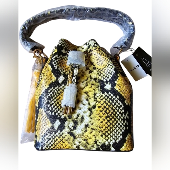 #78 BNWT  DororythWomen's Aldo Bucket Bag - Picture 2 of 6